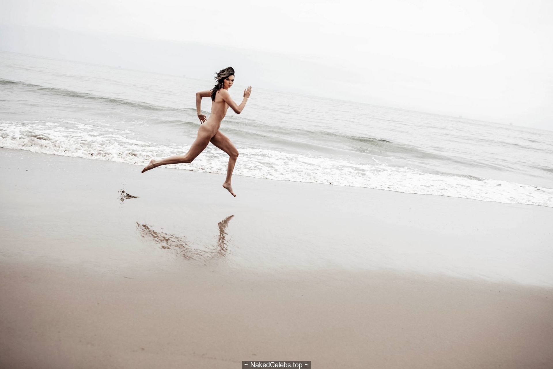Nude kendall beach jenner Kendall Jenner