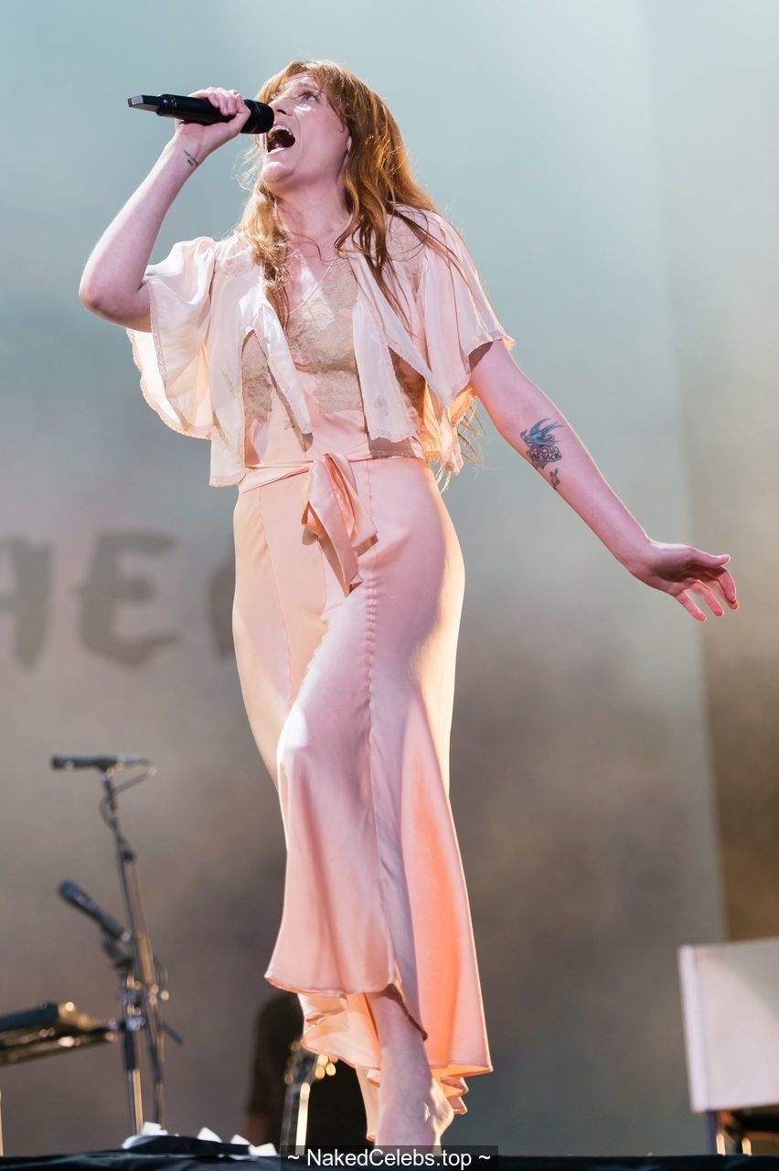  Florence nackt Welch Florence Welch: